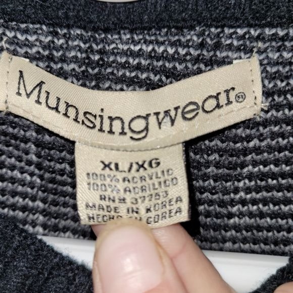 Vintage 80s Munsing Wear Men's Size XL Penguin Sweater Acrylic Knit - Picture 5 of 5